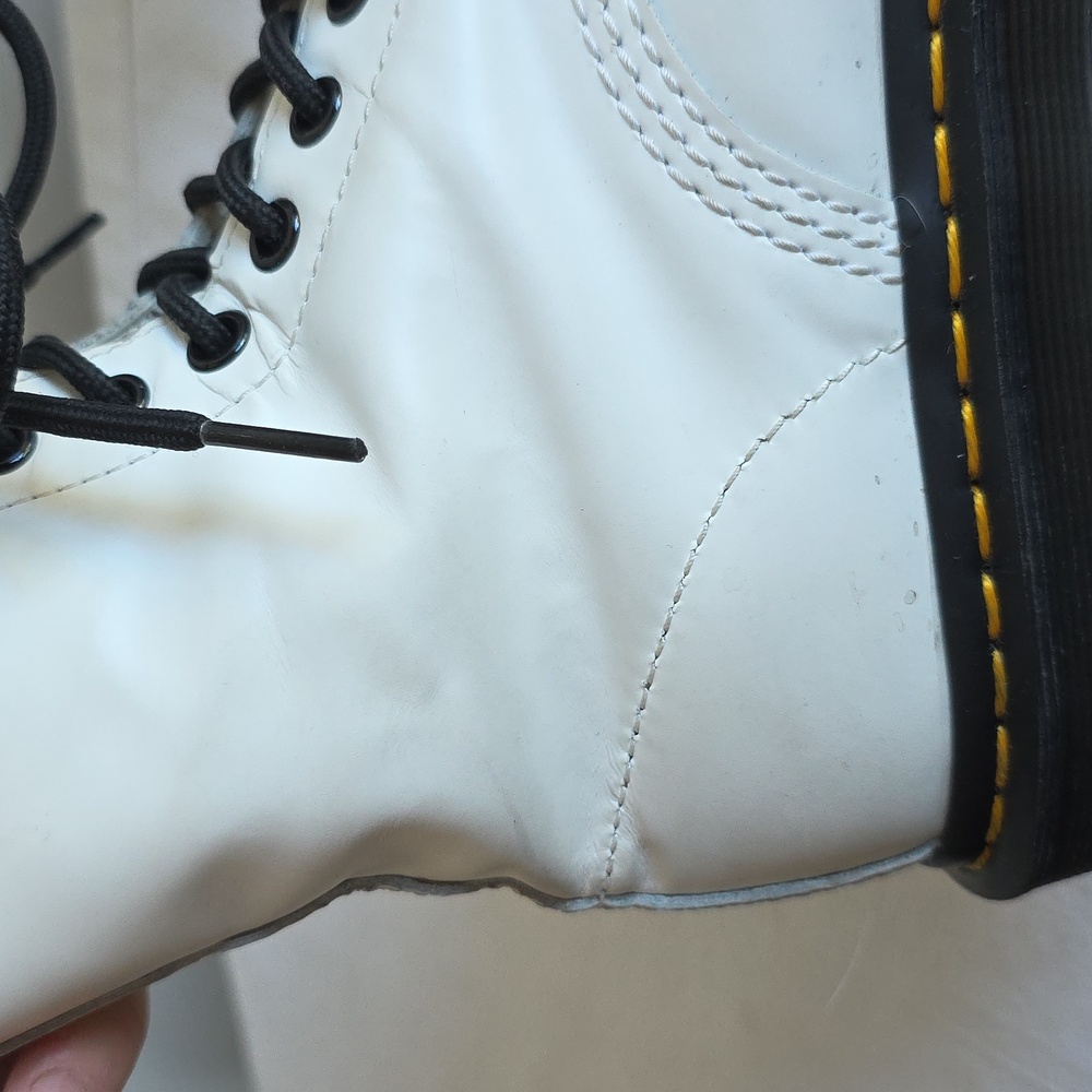 Dr. Martens White Boots with Black Soles Womens Size 7,  Mens Size 6 - Picture 13 of 17